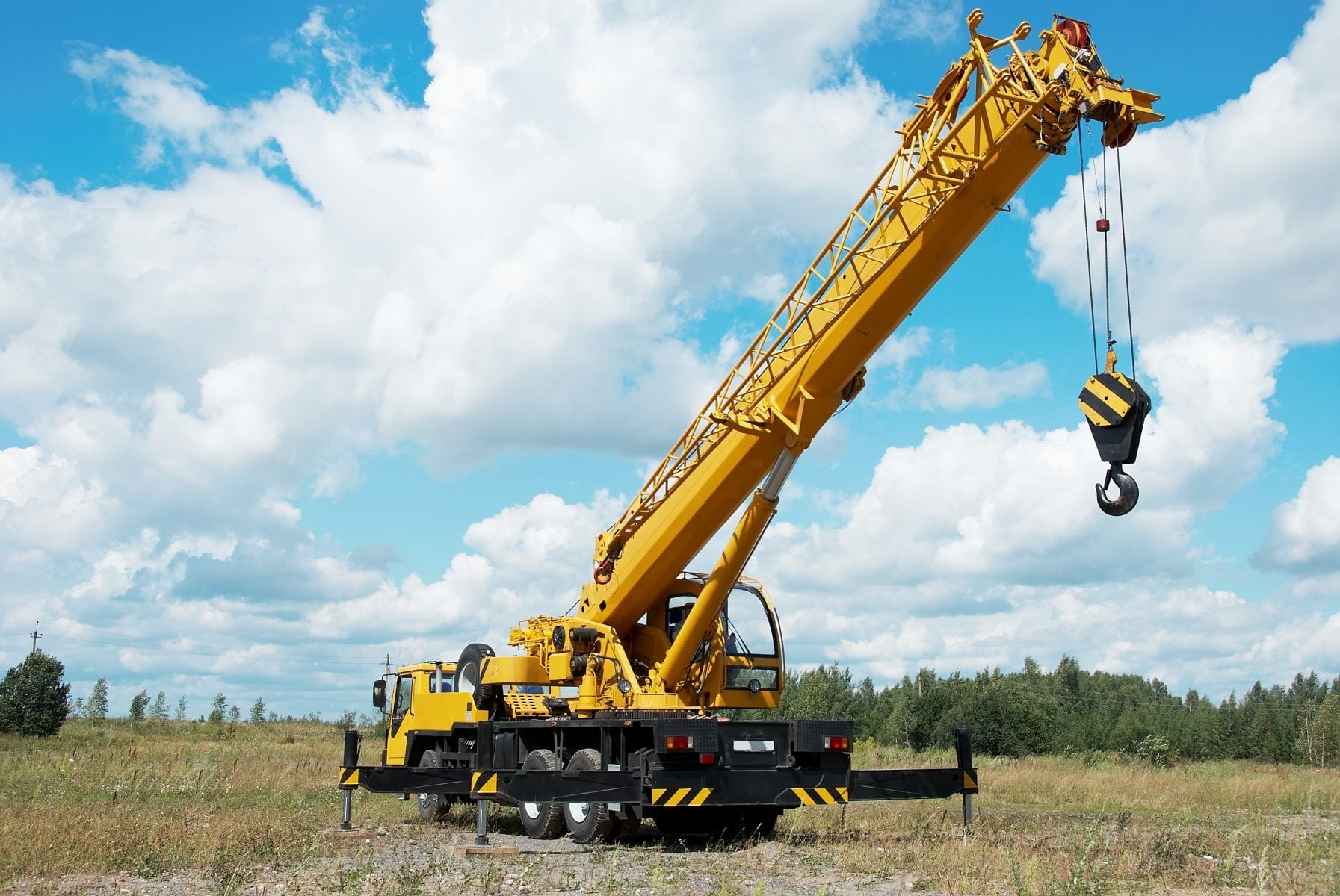 Crane Mastermind: Overseeing Every Lift - wjpkvhq